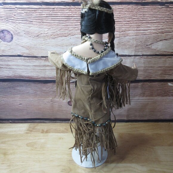 Native American Indian Exquisite 18" Doll with Accessories & Stand - Vintage - Picture 10 of 15